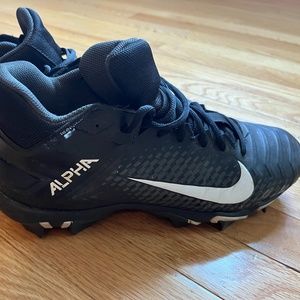 EUC Nike Mens Alpha Menace Football Cleats Shoes Size 9.5